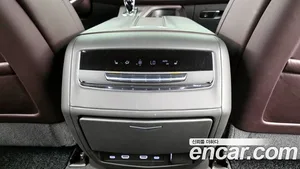 Cadillac Escalade, 2021 — миниатюра 23