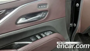 Cadillac Escalade, 2021 — миниатюра 29
