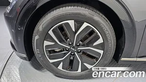Kia EV6, 2023 — миниатюра 5