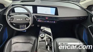 Kia EV6, 2023 — миниатюра 10