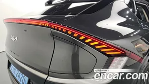 Kia EV6, 2023 — миниатюра 9