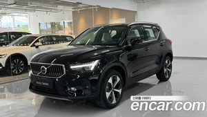 Volvo XC40, 2025 — миниатюра 1