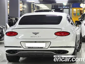 Bentley Continental, 2023 — миниатюра 3