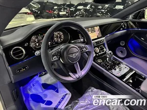 Bentley Continental, 2023 — миниатюра 4