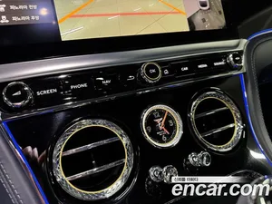 Bentley Continental, 2023 — миниатюра 10