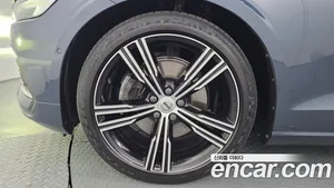 Volvo S60, 2021 — миниатюра 5