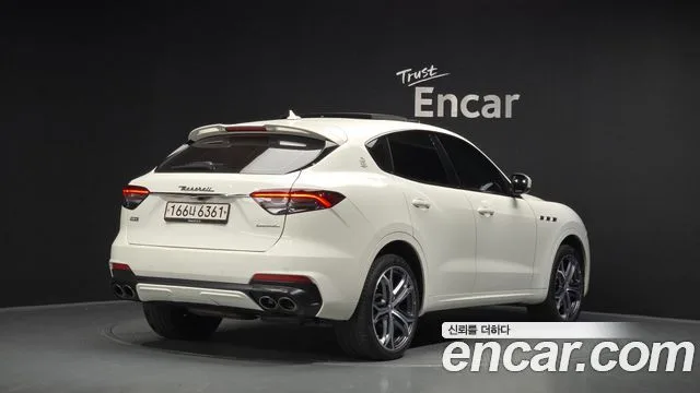 Maserati Levante, 2020 — фото автомобиля из Кореи