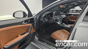 Kia Stinger, 2023 — миниатюра 10