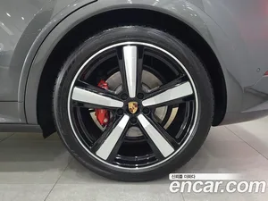 Porsche Cayenne, 2025 — миниатюра 5