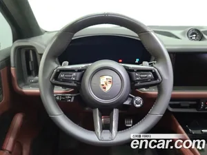 Porsche Cayenne, 2025 — миниатюра 9