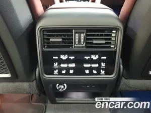 Porsche Cayenne, 2025 — миниатюра 15