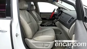 Kia Carnival, 2015 — миниатюра 11