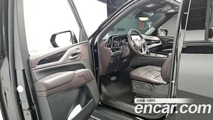 Cadillac Escalade, 2022 — миниатюра 10