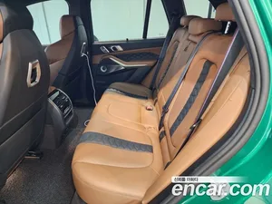 BMW X5M, 2025 — миниатюра 10