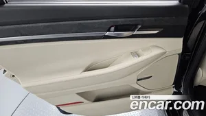 Genesis G90, 2020 — миниатюра 15