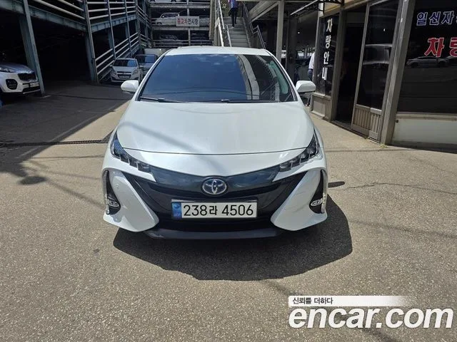 Toyota Prius, 2022 — фото автомобиля из Кореи