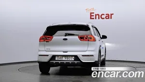 Kia Niro, 2017 — миниатюра 4