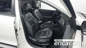 Kia Niro, 2017 — миниатюра 11