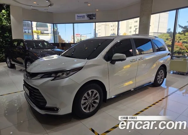 Toyota Sienna, 2025 — фото автомобиля из Кореи
