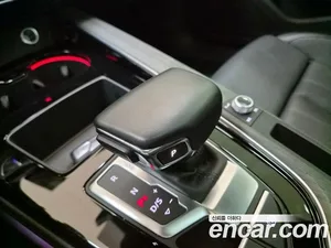 Audi A4, 2023 — миниатюра 9