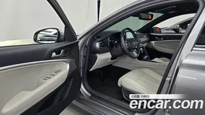Genesis G70, 2023 — миниатюра 10