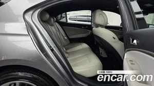 Genesis G70, 2023 — миниатюра 12