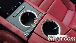 Porsche Taycan, 2023 — миниатюра 26
