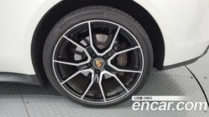 Porsche Taycan, 2023 — миниатюра 7