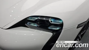 Porsche Taycan, 2023 — миниатюра 8