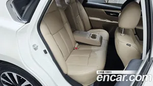 Nissan Altima, 2018 — миниатюра 16