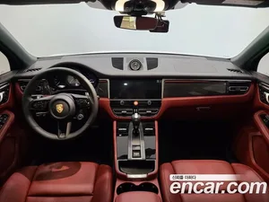 Porsche Macan, 2023 — миниатюра 7