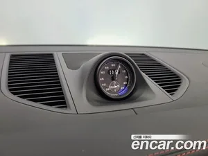 Porsche Macan, 2023 — миниатюра 15