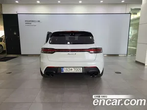 Porsche Macan, 2023 — миниатюра 20