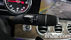 Mercedes-Benz E-Class, 2019 — миниатюра 12
