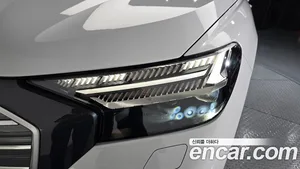 Audi Q4 e-tron, 2022 — миниатюра 8