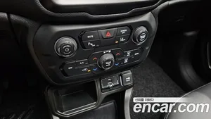 Jeep Renegade, 2023 — миниатюра 23