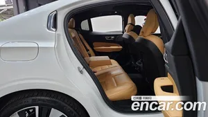 Volvo S60, 2023 — миниатюра 17