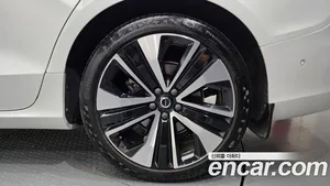 Volvo S60, 2023 — миниатюра 7