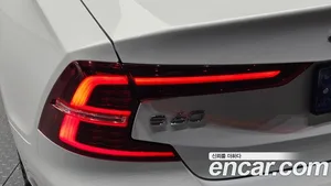 Volvo S60, 2023 — миниатюра 9