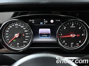 Mercedes-Benz E-Class, 2018 — миниатюра 8