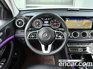 Mercedes-Benz E-Class, 2018 — миниатюра 13