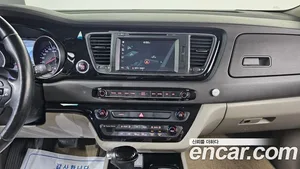 Kia Carnival, 2015 — миниатюра 16