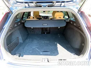 Volvo V60, 2022 — миниатюра 17