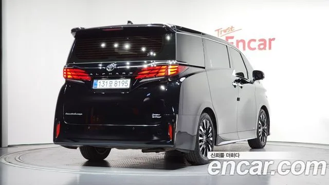 Toyota Alphard, 2025 — фото автомобиля из Кореи