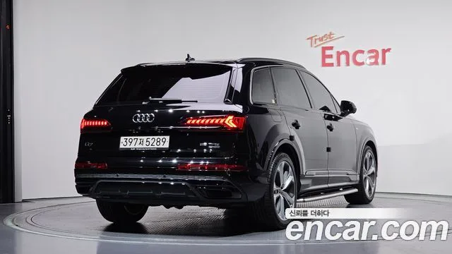 Audi Q7, 2022 — фото автомобиля из Кореи