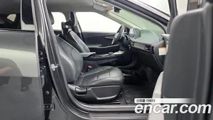 Kia EV6, 2023 — миниатюра 15