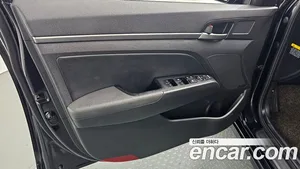 Hyundai Avante, 2017 — миниатюра 14