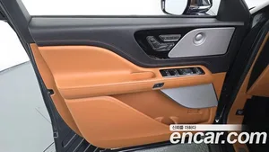 Lincoln Aviator, 2022 — миниатюра 14