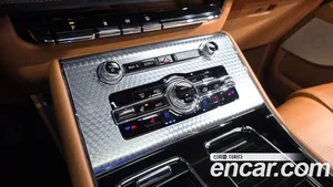 Lincoln Aviator, 2022 — миниатюра 29