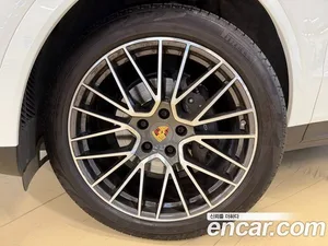 Porsche Cayenne, 2023 — миниатюра 8
